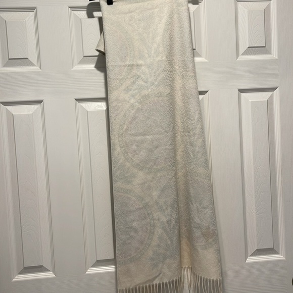 Vintage Hawick Pashmina Scarf. 100% Cashmere. Classic Floral Design Front Side - Picture 3 of 4